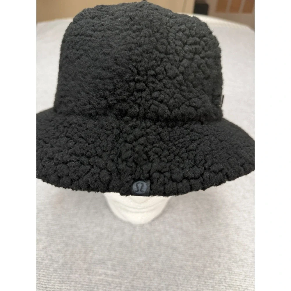Lululemon Textured Fleece Bucket Hat Hat Black Buckle S/M